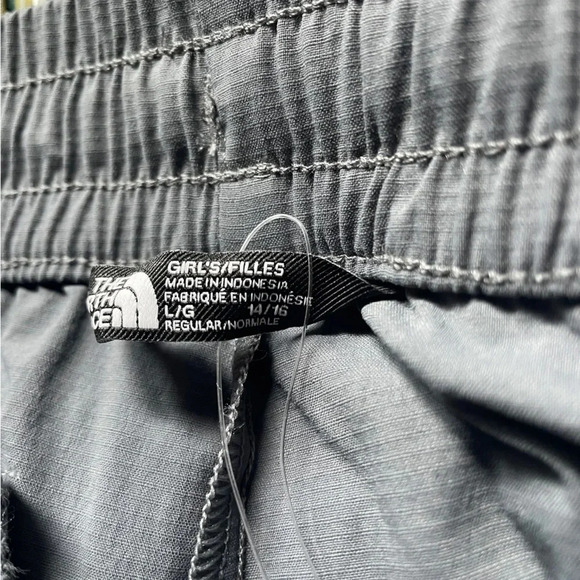 The North Face Girls Capri- Large - Picture 7 of 7